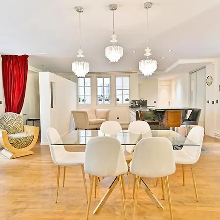 Grand Prestigieux Et A * Parigi